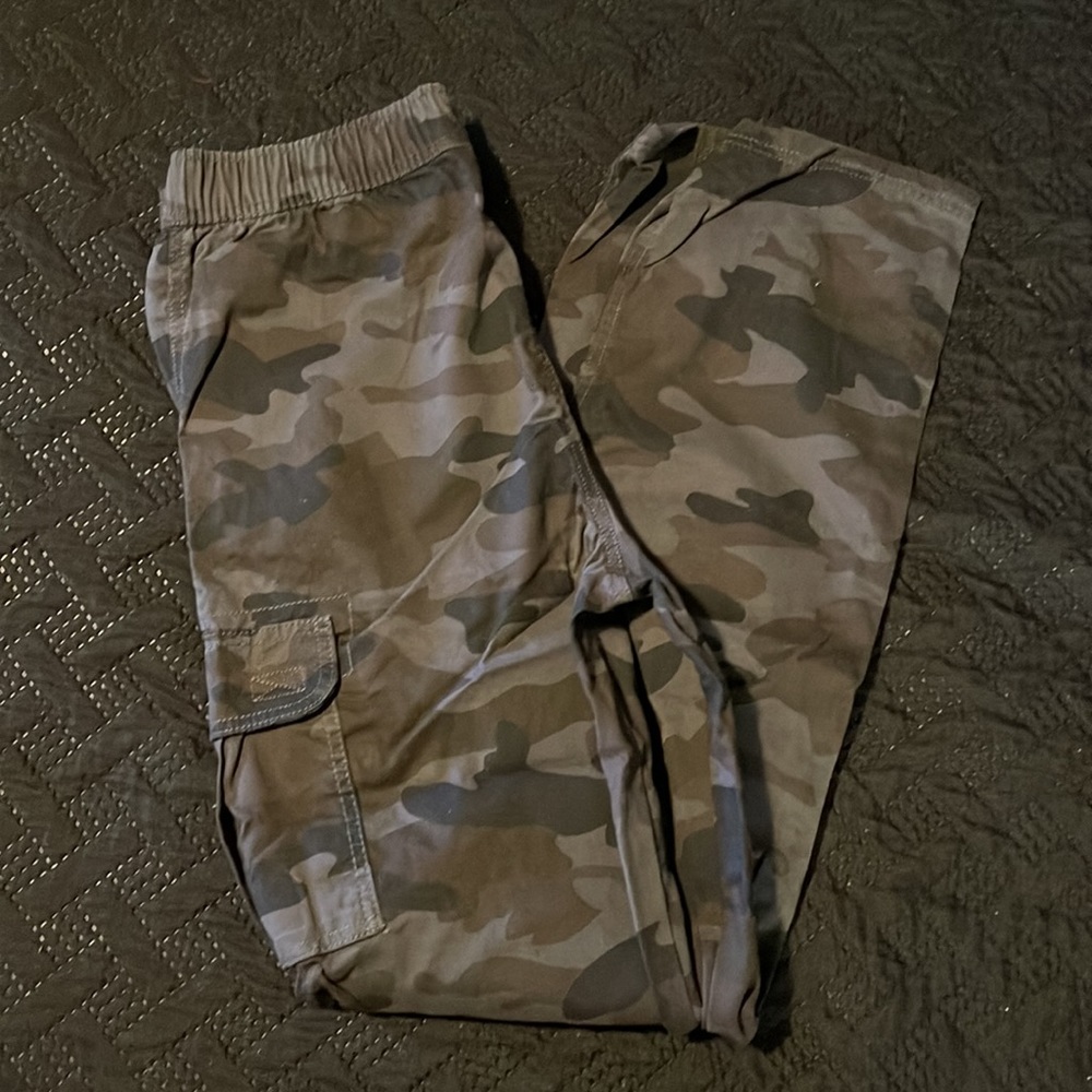 Place Camo pants